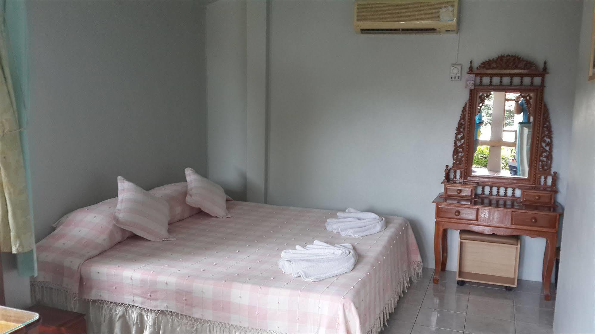 Pattara House Hotel Chaweng  Exterior photo