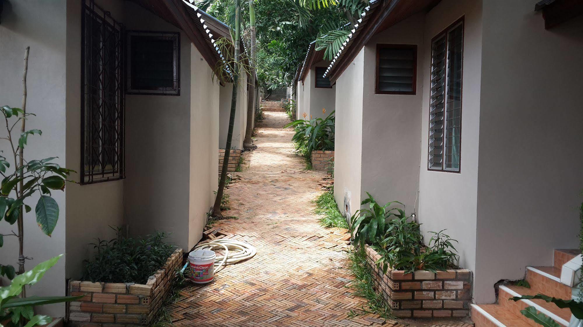 Pattara House Hotel Chaweng  Exterior photo